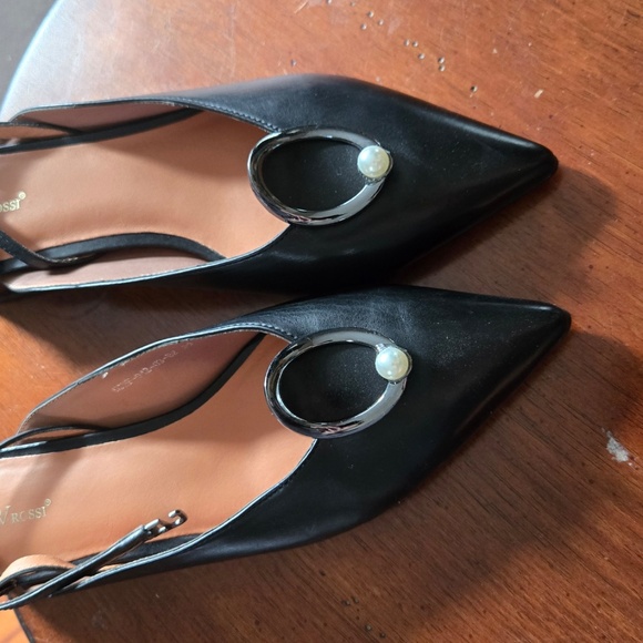 VITTO ROSSI // TOP GOLD RING W/ PEARL SLINGBACK FLATS, BLACK - Picture 2 of 3